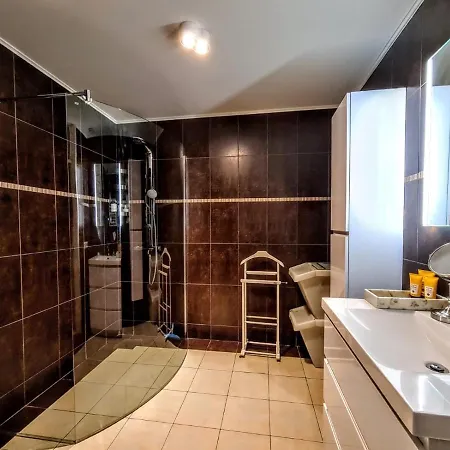 Apartment De Admiraliteit *