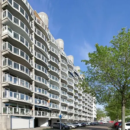 Apartment De Admiraliteit *